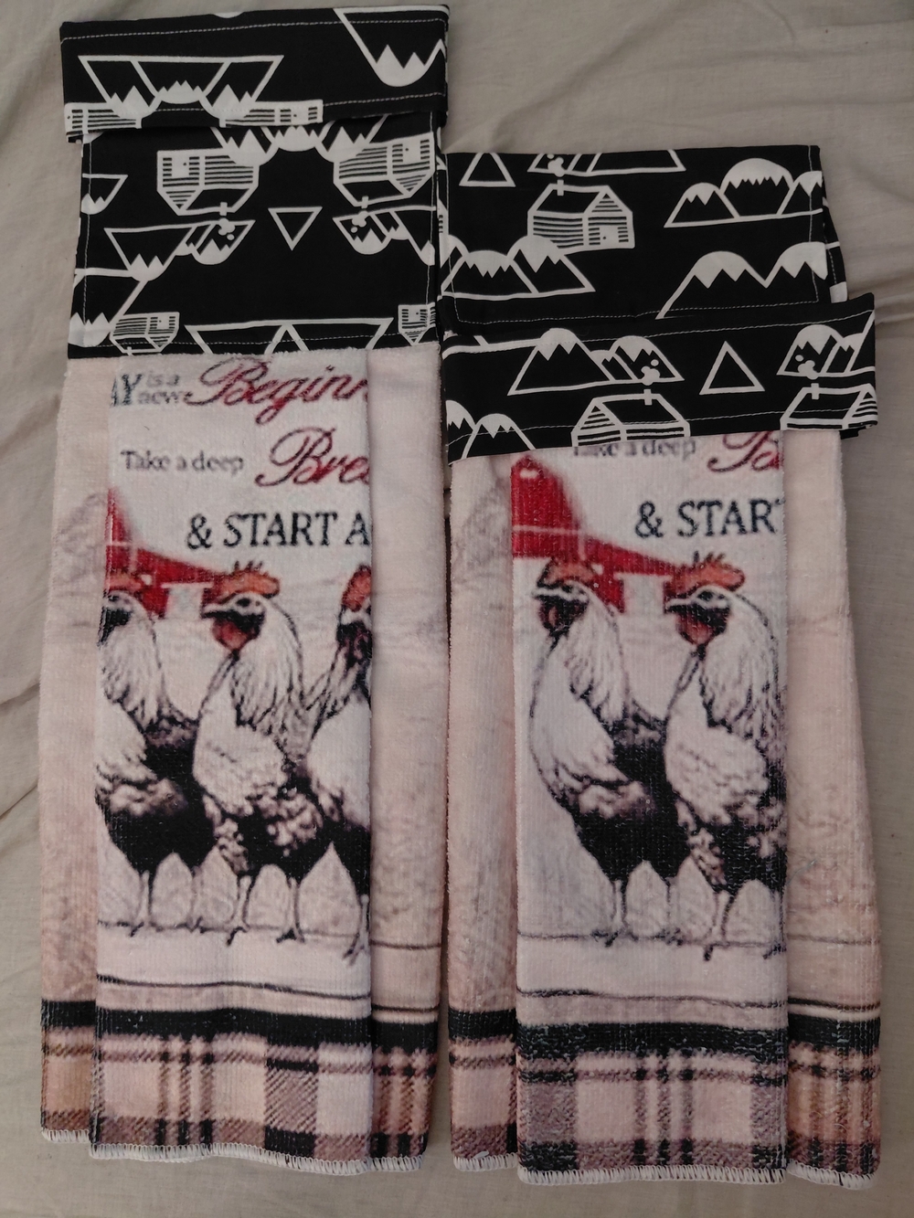 ​Handmade Farmhouse Rooster & Cabin Hanging Kitchen Towel Set (2-Piece)